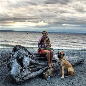 Meet your Posher, Angela