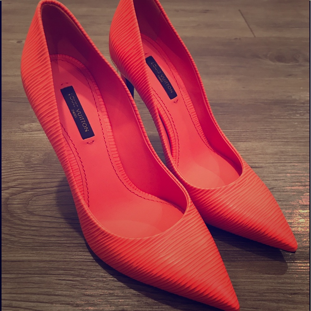 Louis Vuitton Eyeline Pumps