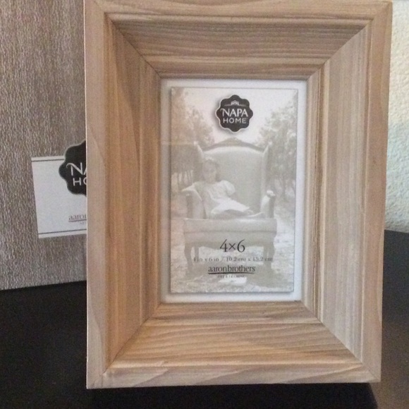 Aaron Brothers Napa Home collection 4x6 frame - Picture 2 of 3