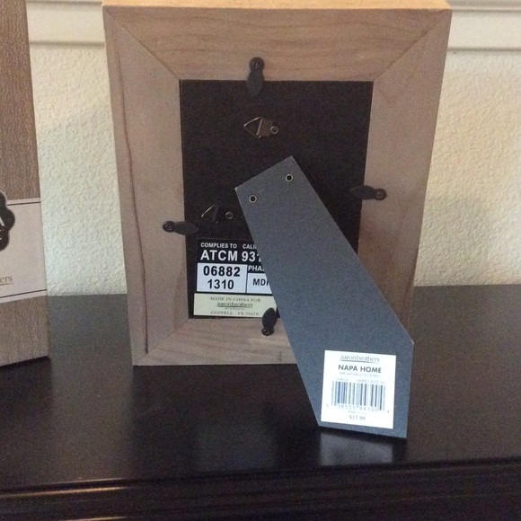 Aaron Brothers Napa Home collection 4x6 frame - Picture 3 of 3