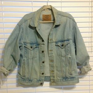 🚨Jean Jacket Spray Painted Wizard 🔮