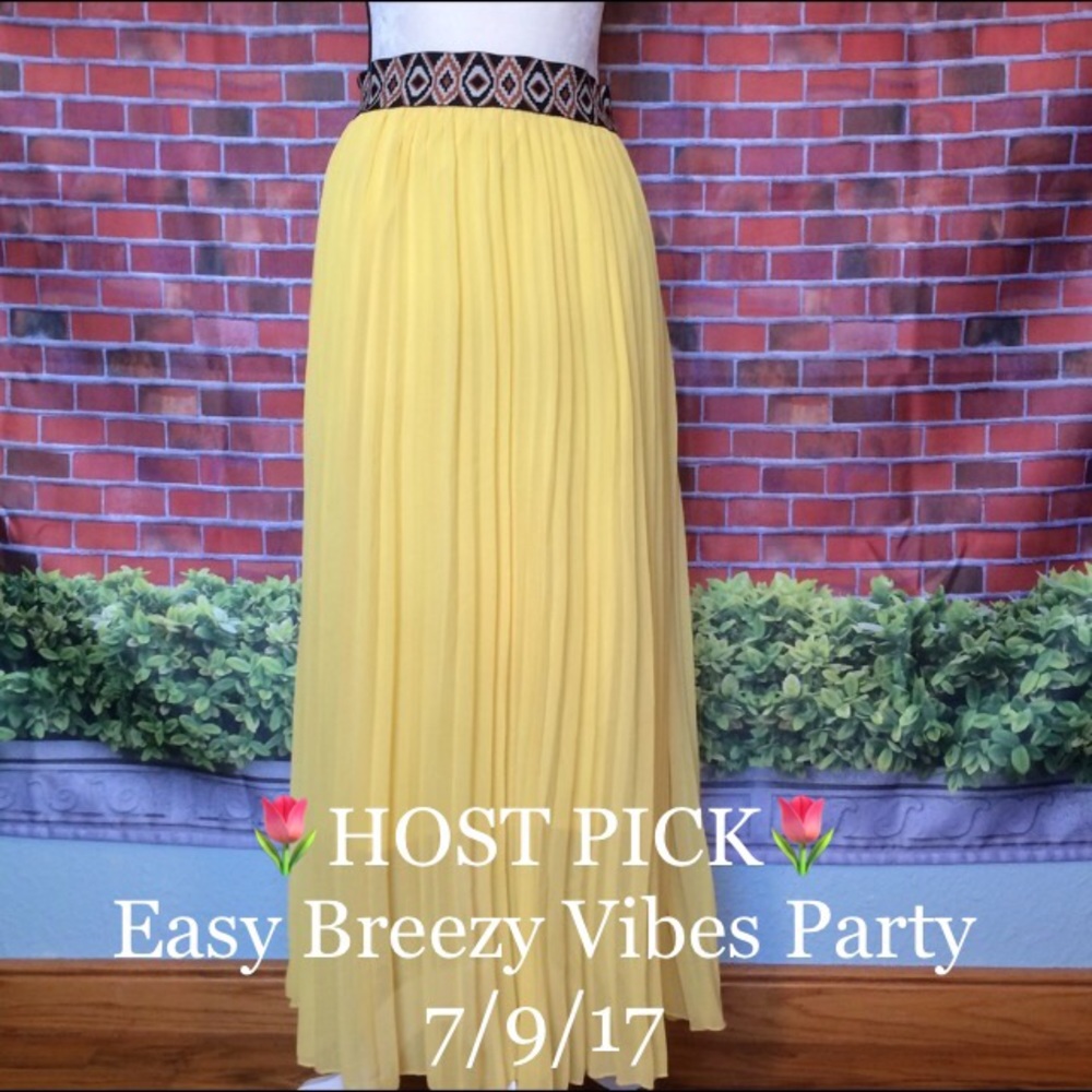 🌷HOST PICK🌷Magic - Beautiful bright yellow skirt