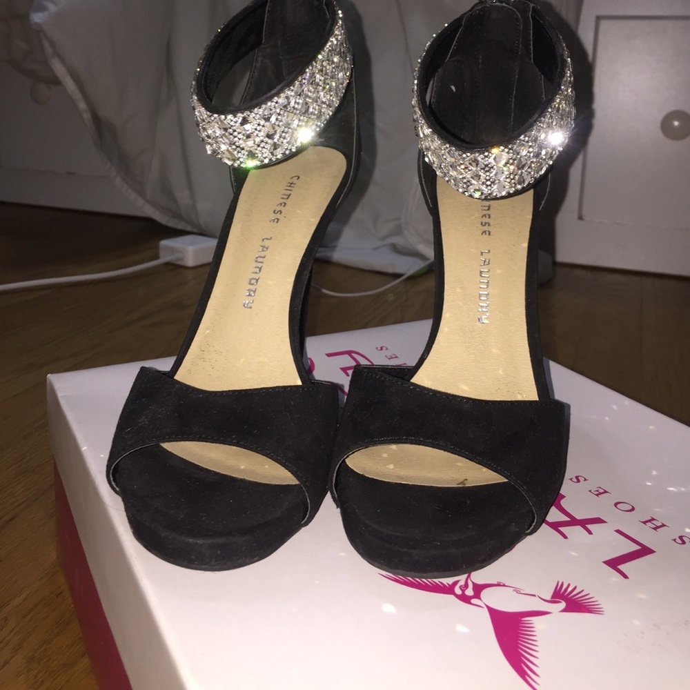 Chinese Laundry Rhinestone Heels! - Picture 3 of 4