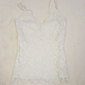 ▪️◽WHITE HOUSE◽◾ BLACK MARKET LACE CAMI