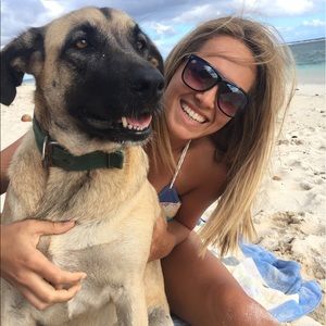 Meet your Posher, Liz