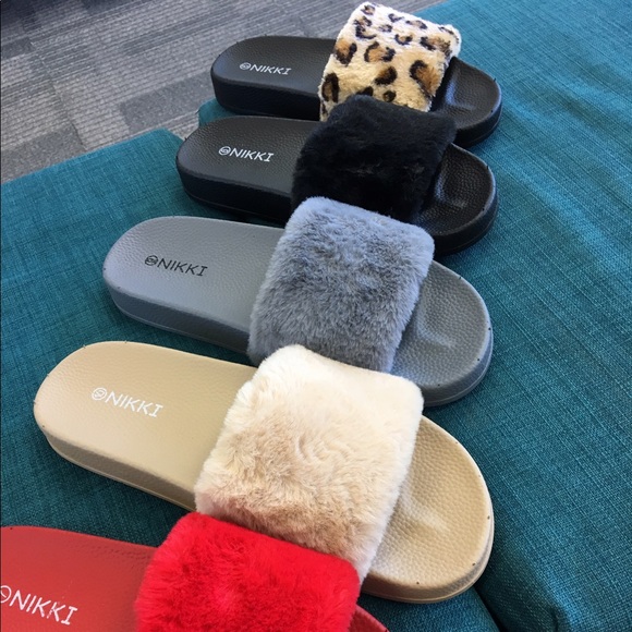 Grey fur slide - Picture 5 of 5