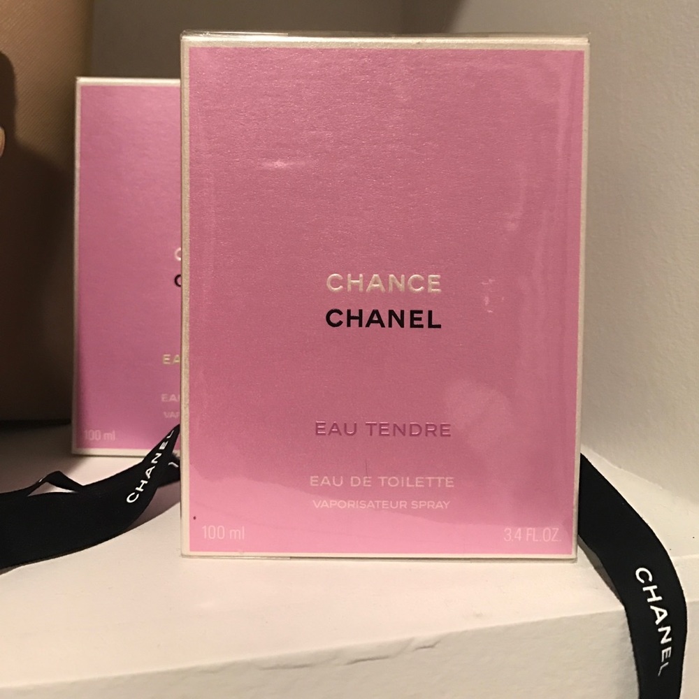 Chanel chance perfume.     100ml - 3.4 FL. OZ