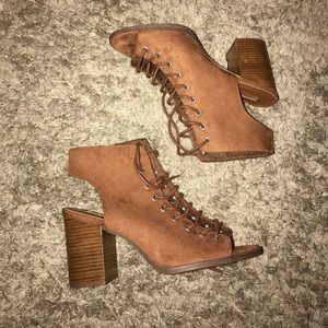 🔥NWOT Forever 21 booties