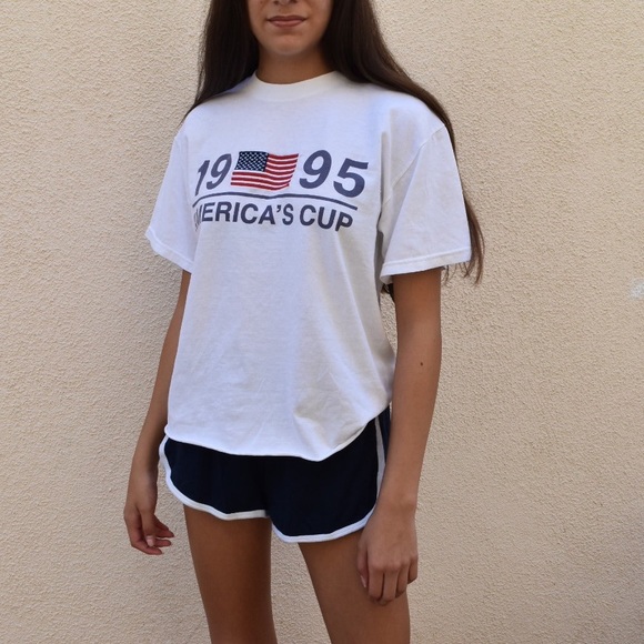 Brandy Melville Tops - ❗️ONE LEFT ❗️Brandy Melville American cup tee 🇺🇸