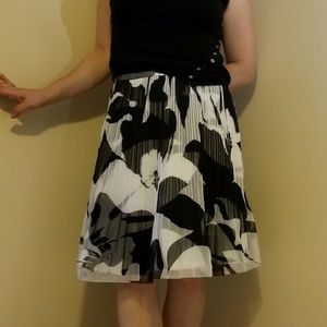 White house  black market A line skirt