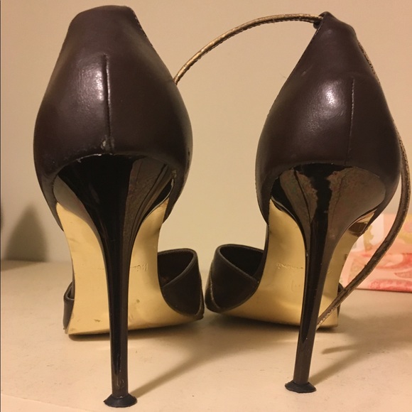 Heels - Picture 2 of 4