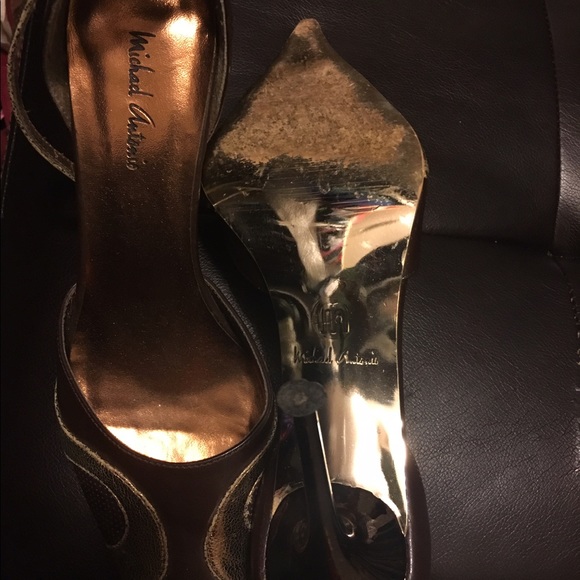 Heels - Picture 4 of 4