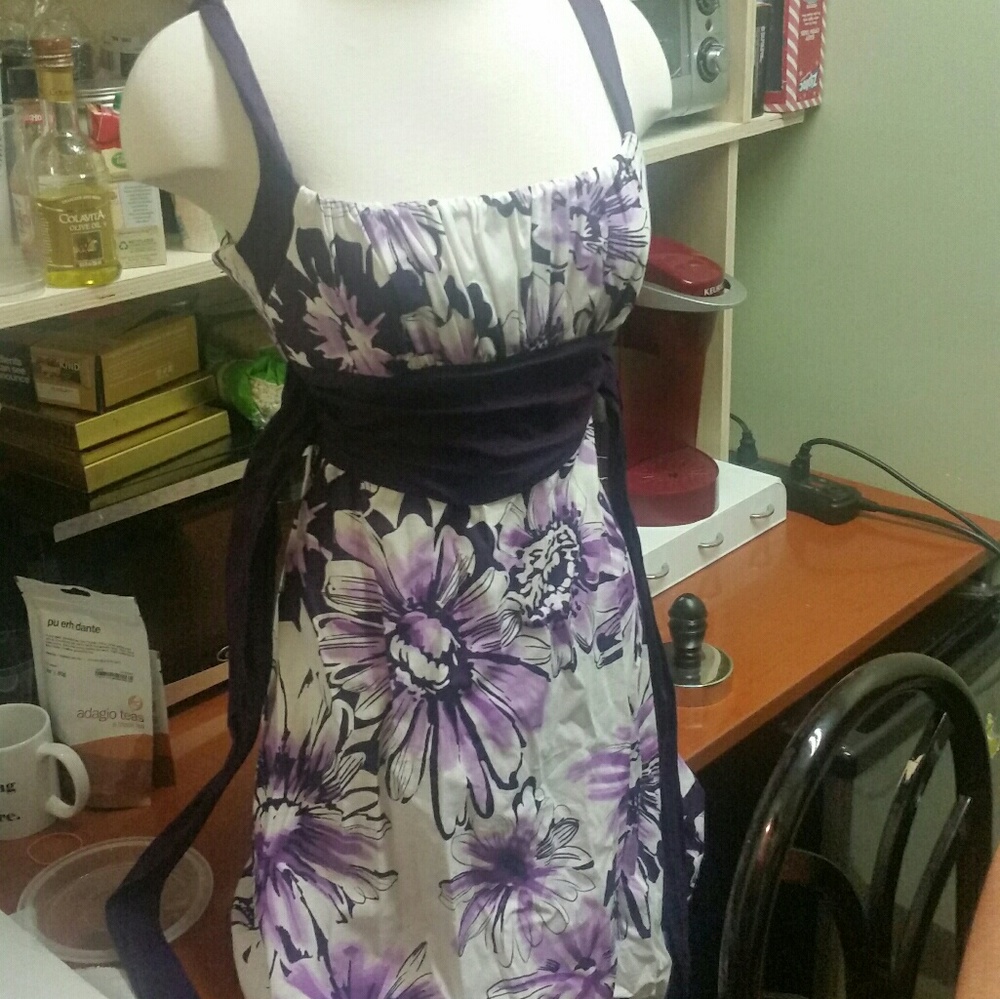 Spring Cleaning!!!!!  Cute floral dress