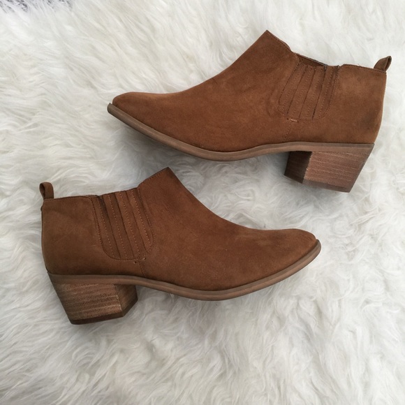 Melrose and Market Shoes - Melrose & Market cognac slip on bootie. Tan bootie