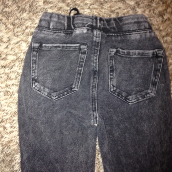 Joggers - Picture 4 of 5