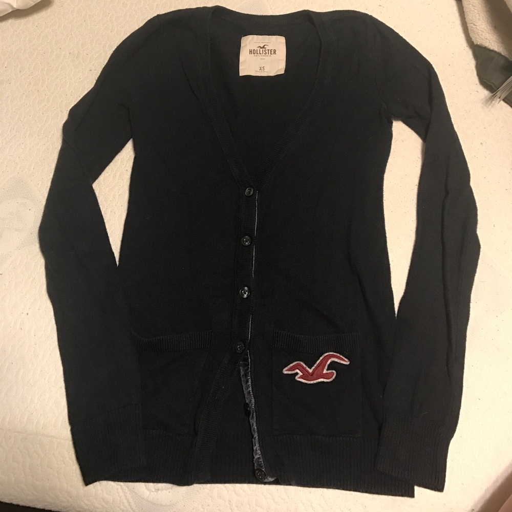Hollister navy cardigan, longer fit. V-neck, XS