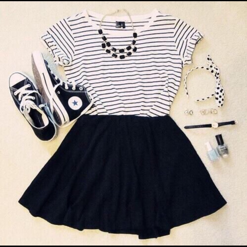Black skater skirt