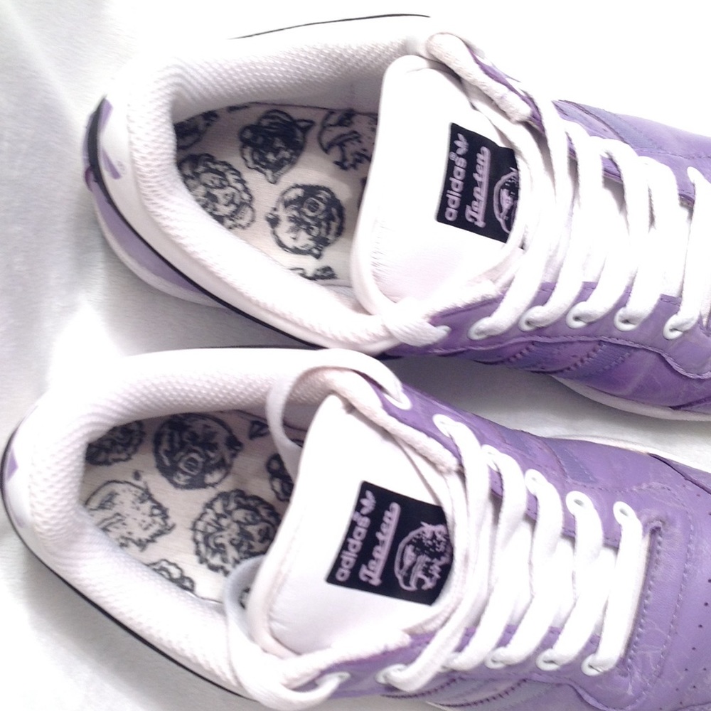 Adidas Shoes - Picture 6 of 8