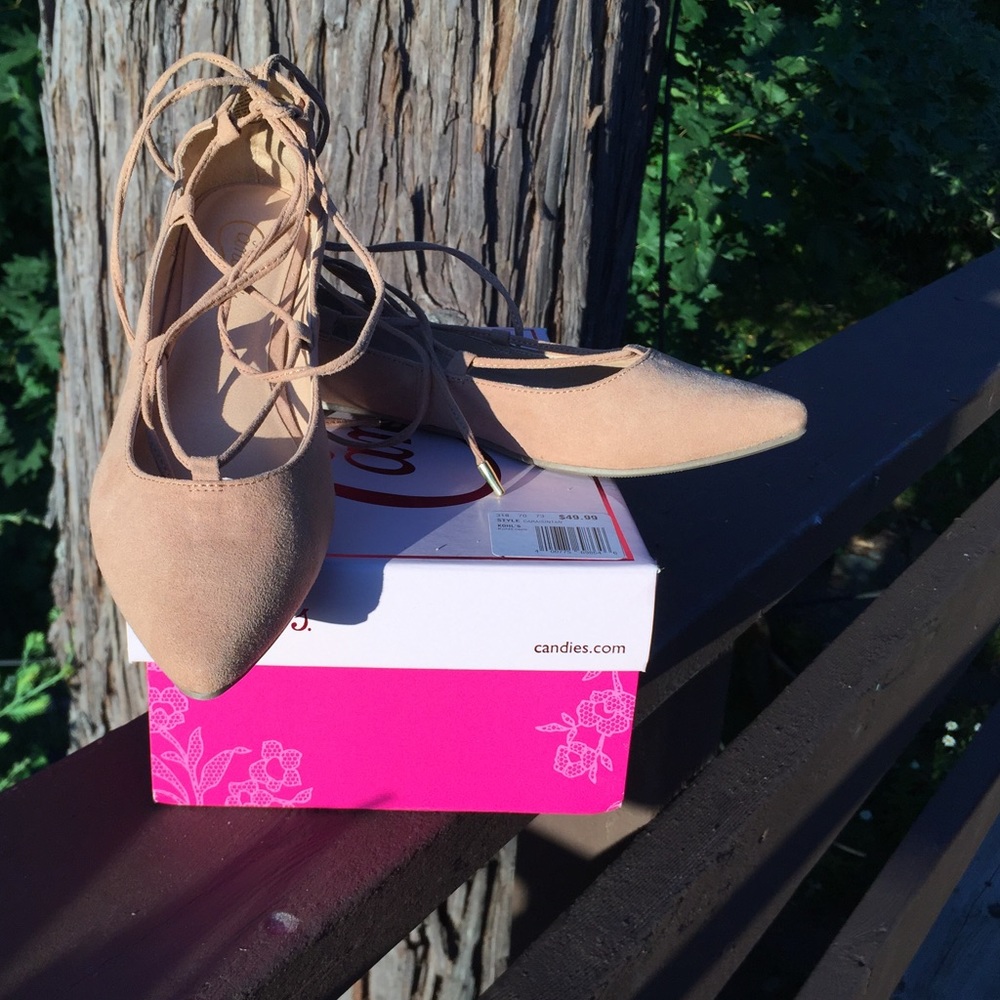 Candie's Lace-Up Flats - CLOSET CLEAR OUT