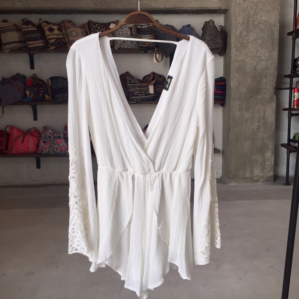 White Romper✨
