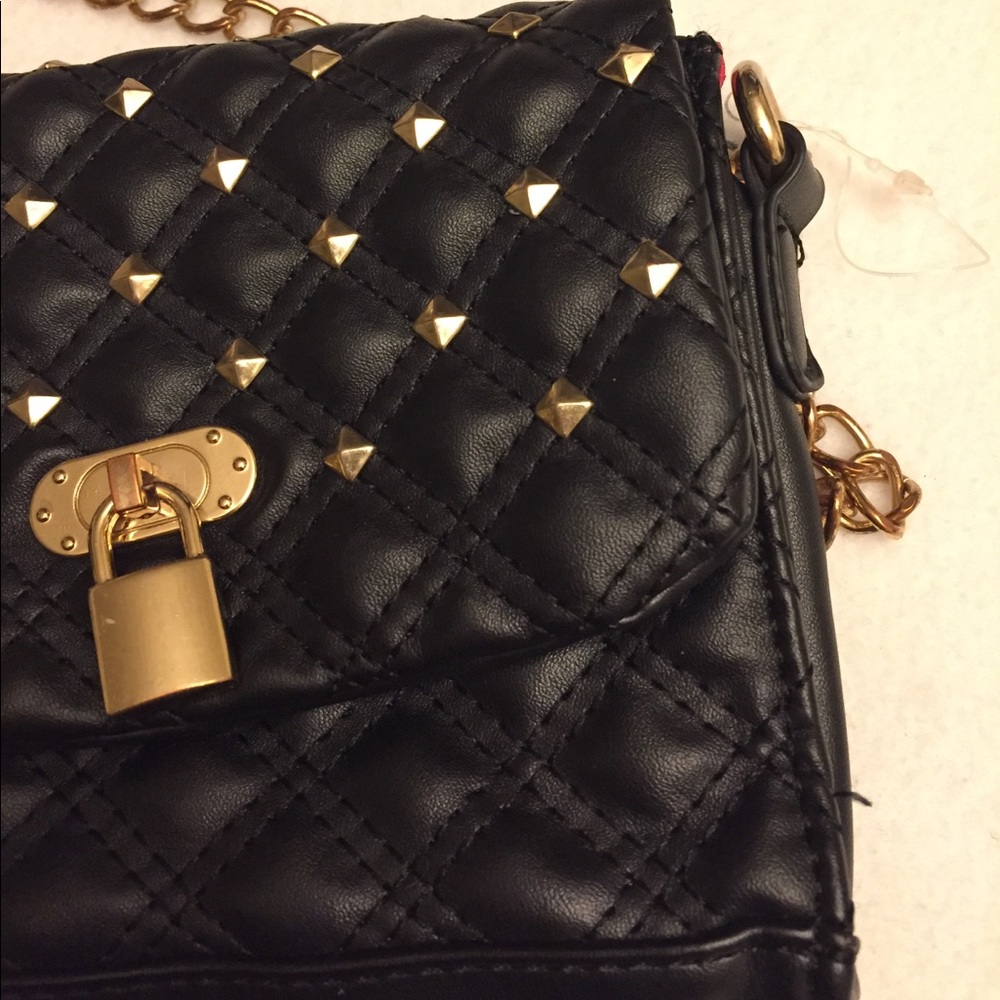 Black/gold cross body bag with pink interior - Picture 5 of 8