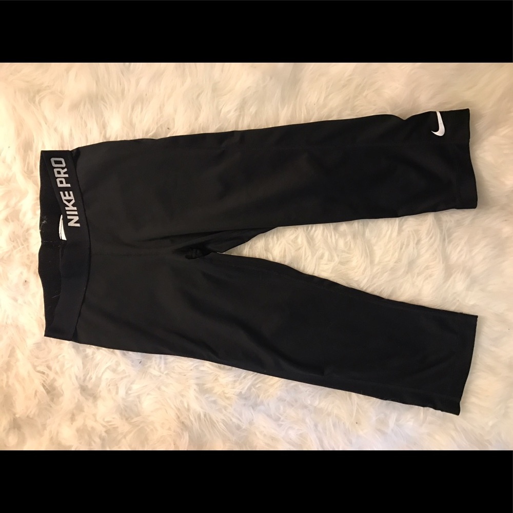 Nike Pro crop leggings