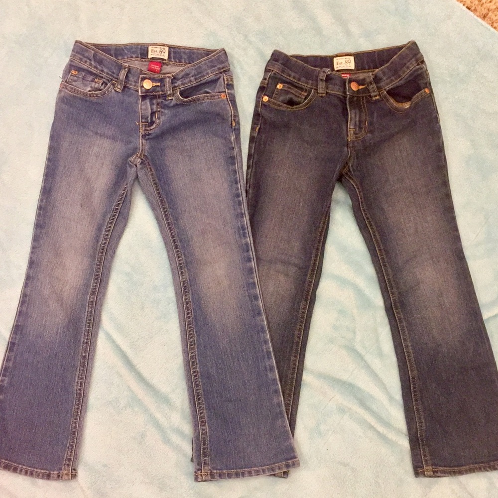 2 pairs of like new girls size 6x/7 jeans