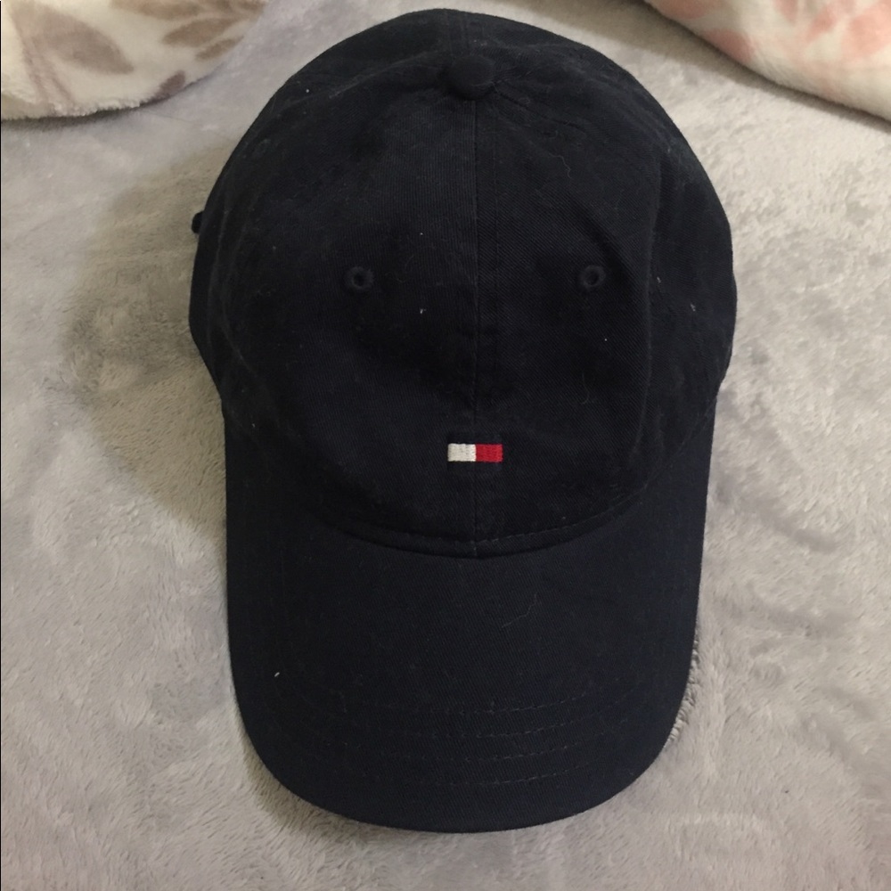 New Tommy Hilfiger hat with tag on.