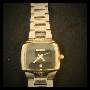 Nixon player