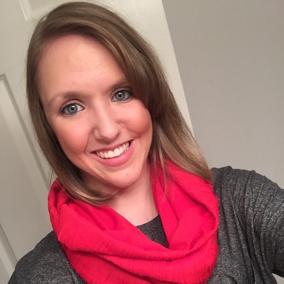 About Me ๐ธ - Picture 1 of 1