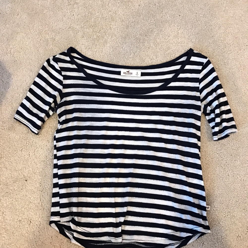 Hollister half sleeve shirt