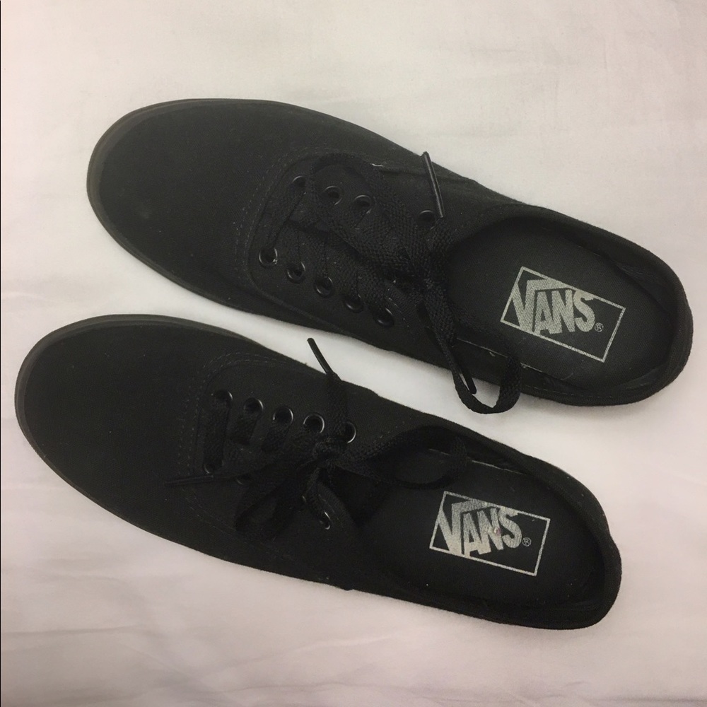 black authentic Vans