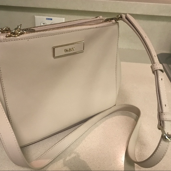 DKNY handbag - Picture 2 of 3