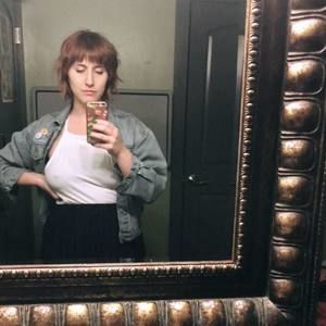 Meet your Posher, April