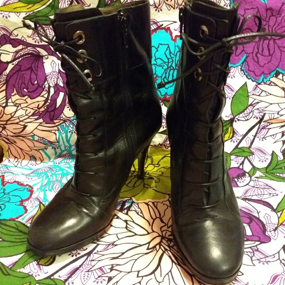 Via Spiga Lace Up Side Zip Boots