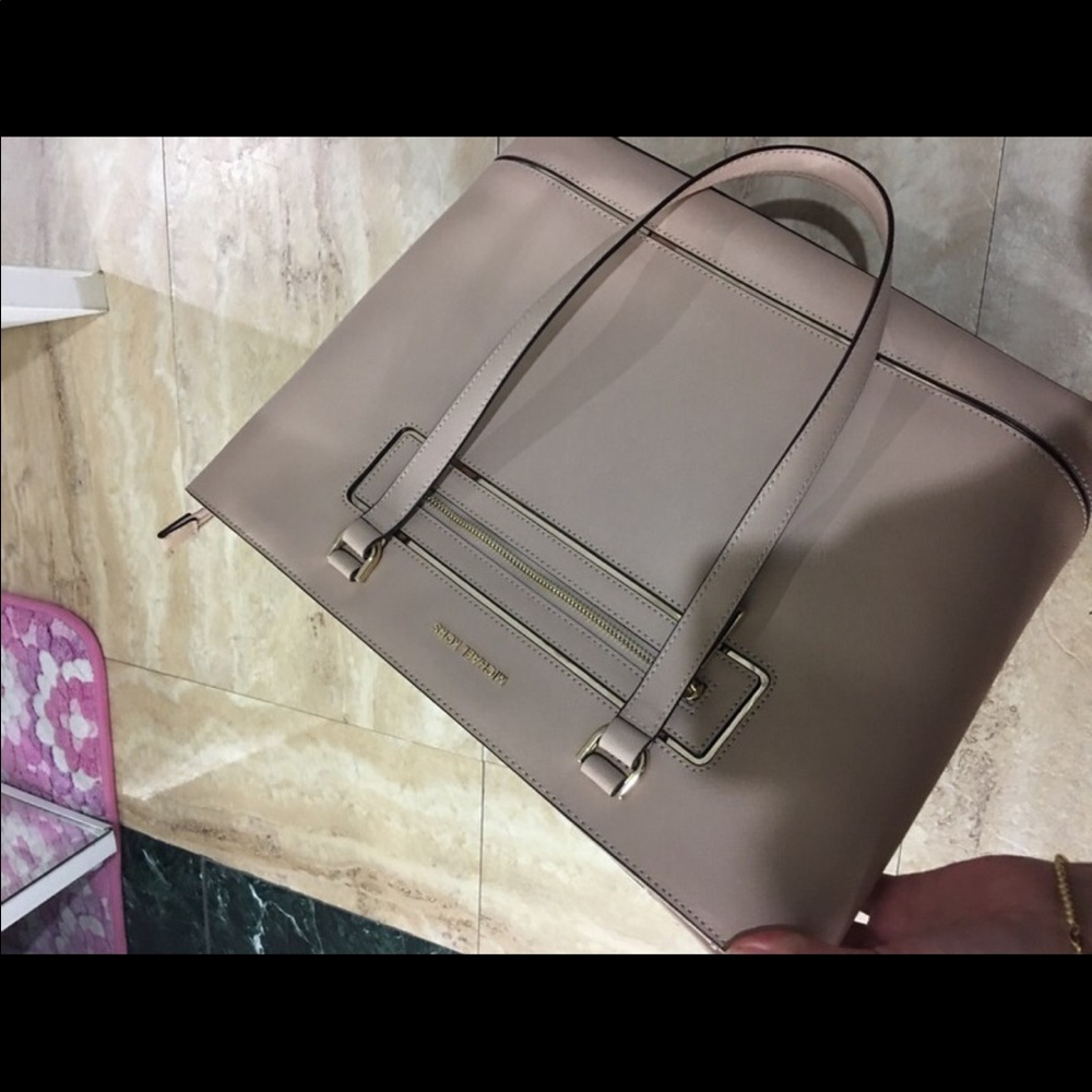 Michael kors tote bag