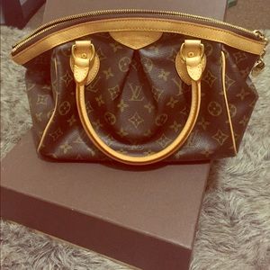 Tivoli PM bag by Lois Vuitton