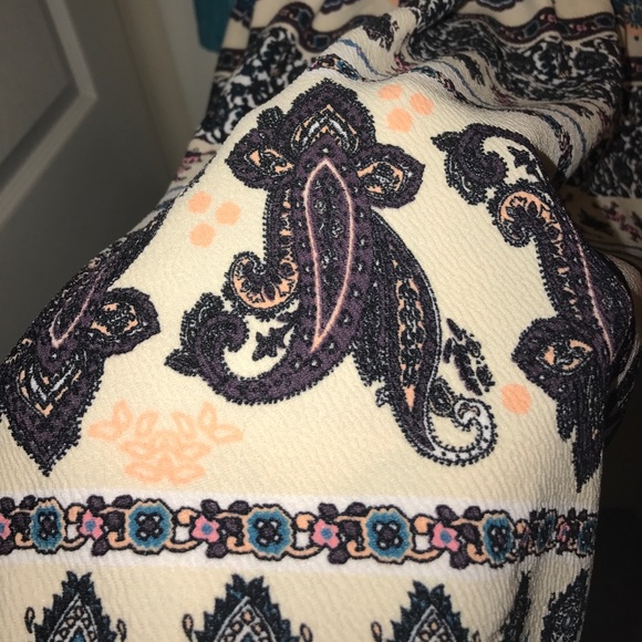 Cream/Blue Medallion Amelia LuLaRoe Unicorn - L - Picture 7 of 7