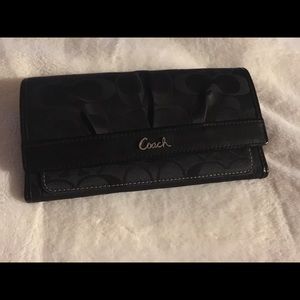 Coach women's black logo print wallet tri fold