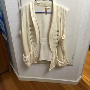 Eyeshadow Sleeveless Cardigan