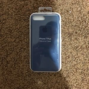 Apple IPhone 7 plus ocean blue silicone case
