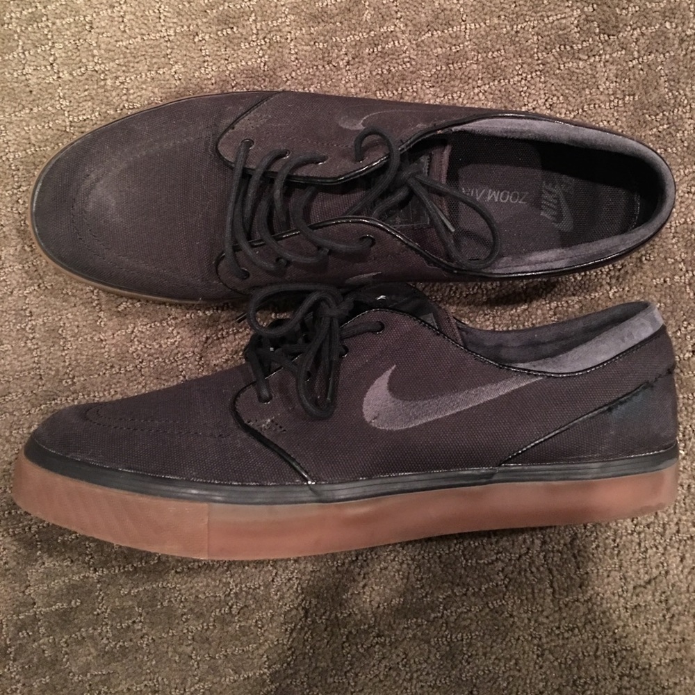 Nike Janoski