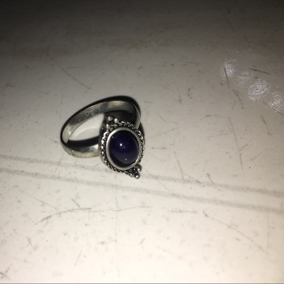 Jewelry - Picture 2 of 3