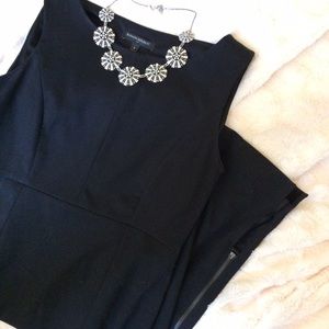 Banana Republic Classic Vintage Black Dress w/ zipper detail