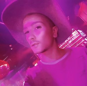 Meet your Posher, James