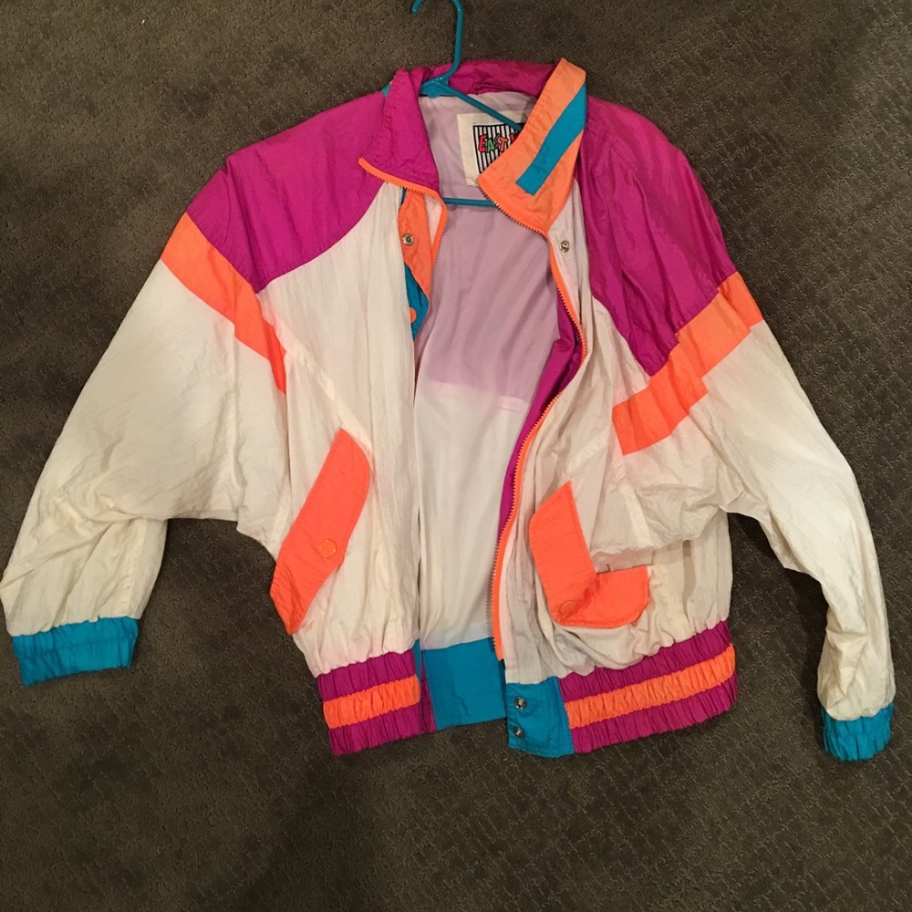 VINTAGE 90’s women’s windbreaker