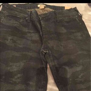 Women True Religion Camo jeans 28