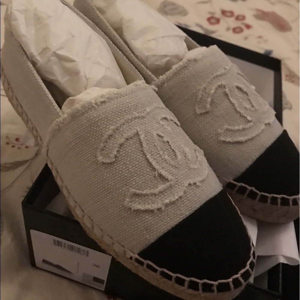 All Authentic Chanel Linen espadrilles!!! - Picture 2 of 4