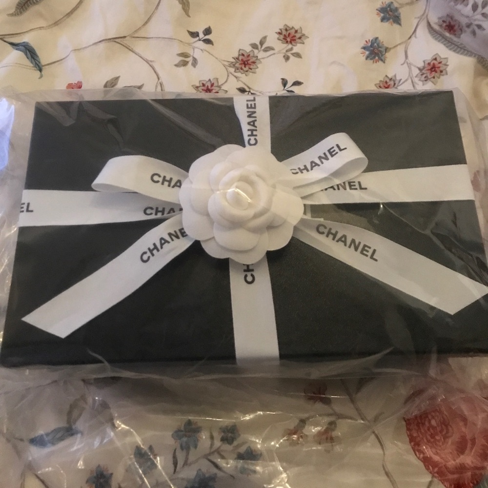 All Authentic Chanel Linen espadrilles!!! - Picture 4 of 4
