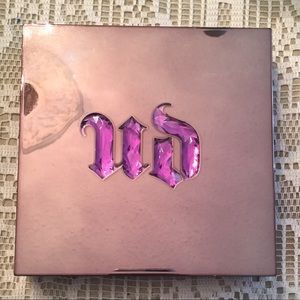 Urban Decay "Beauty With An Edge" (Rare)